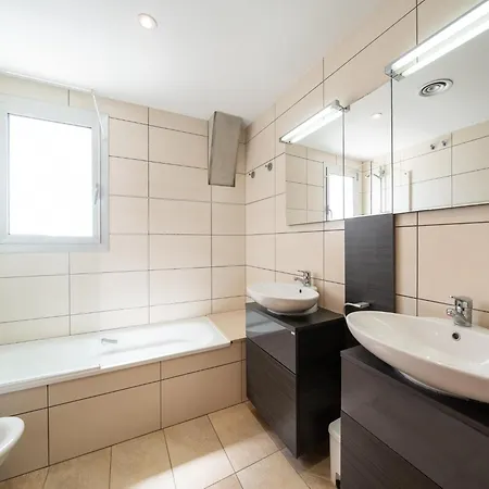 Apartment 2 Bedroom In Costa Brava L'Escala