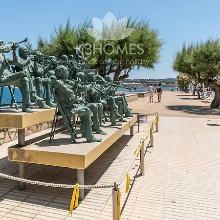 2 Bedroom In Costa Brava Apartment
